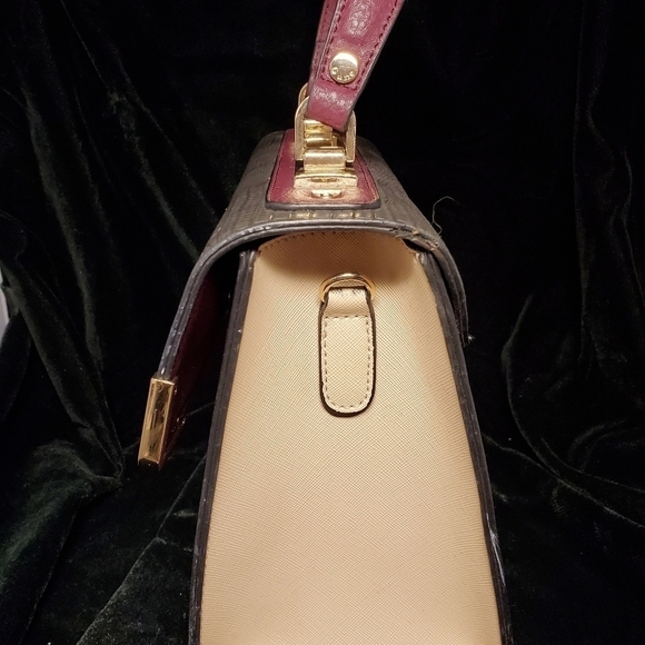 Beautiful! ~ London Dune ~ Purse ~ Optional Shoulder Strap - Picture 4 of 15